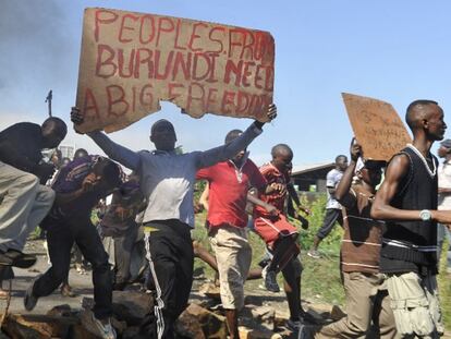 Manifestación en las calles de Bujumbura / Foto: Simon Maina/AFP/Getty Images