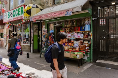 'Little Mexico' in the neighborhood of Harlem, New York