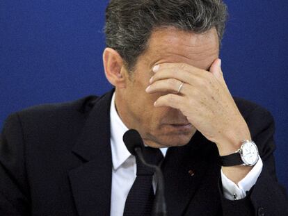 El presidente francés, Nicolas Sarkozy, en una visita al hospital Brie-Comte-Robert, cerca de París.
