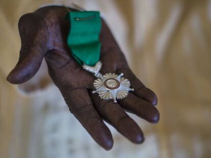 Medalla militar de Sadio Coulibaly que le concedieron tras ser herido en la guerra de Argelia luchando por Francia.