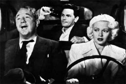 De izquierda a derecha, Cecil Kellaway, John Garfield y Lana Turner en <i>El cartero siempre llama dos veces</i>.