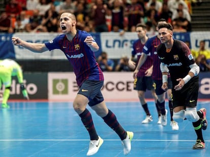 Ferrao celebra el primer gol del Barça ante ElPozo.