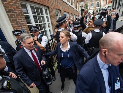 Keir Starmer, abucheado este martes en Londres tras dar un discurso en Chatham House sobre la situación en Oriente Próximo.