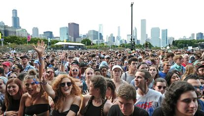 Asistentes al concierto de Liam Gallagher este jueves en el festival Lollapalooza en Chicago.