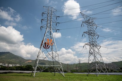 Torres de transmisión eléctrica en Yumbo (Valle del Cauca), el 12 de abril.