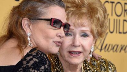 O falecimento de Carrie Fisher e Debbie Reynolds emocionou o mundo do cinema.