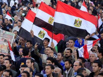 Participantes en la manifestaci&oacute;n contra Morsi ayer en Tahrir.