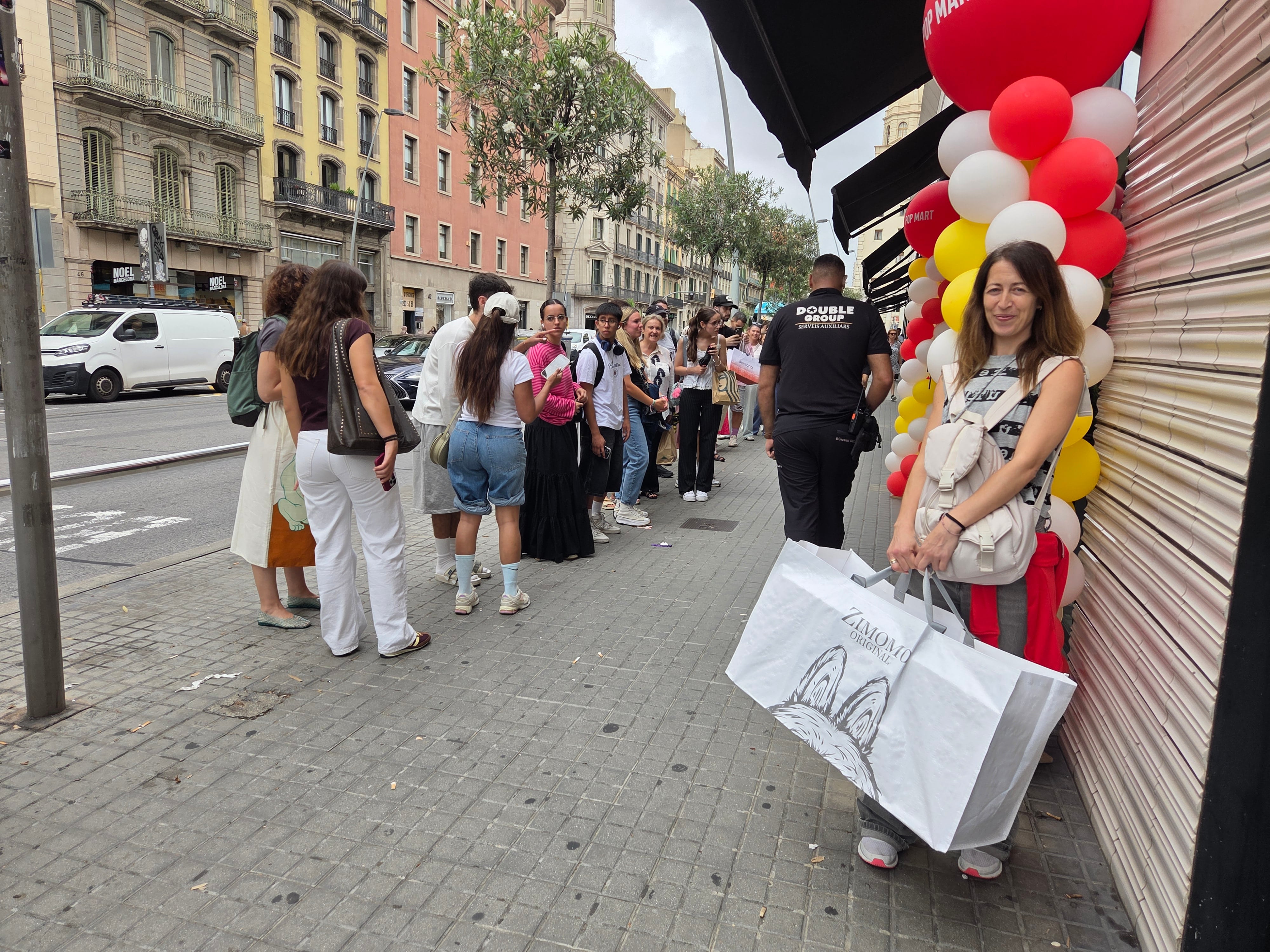 La fiebre de los Labubus crece en Barcelona: monstruos de hasta 1.200 euros y reventa disparada
