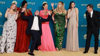 El elenco de 'The White Lotus', ganadora de cinco Emmy. REUTERS