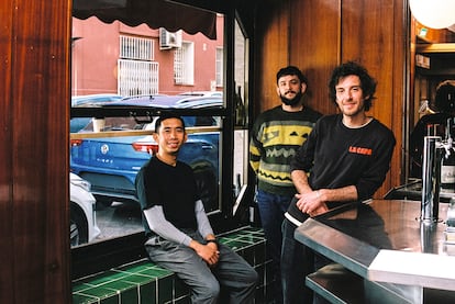 De izquierda a derecha, los tres socios de La Capa: Martin Philippe See, Arturo Romera y Antonio Tapia.
