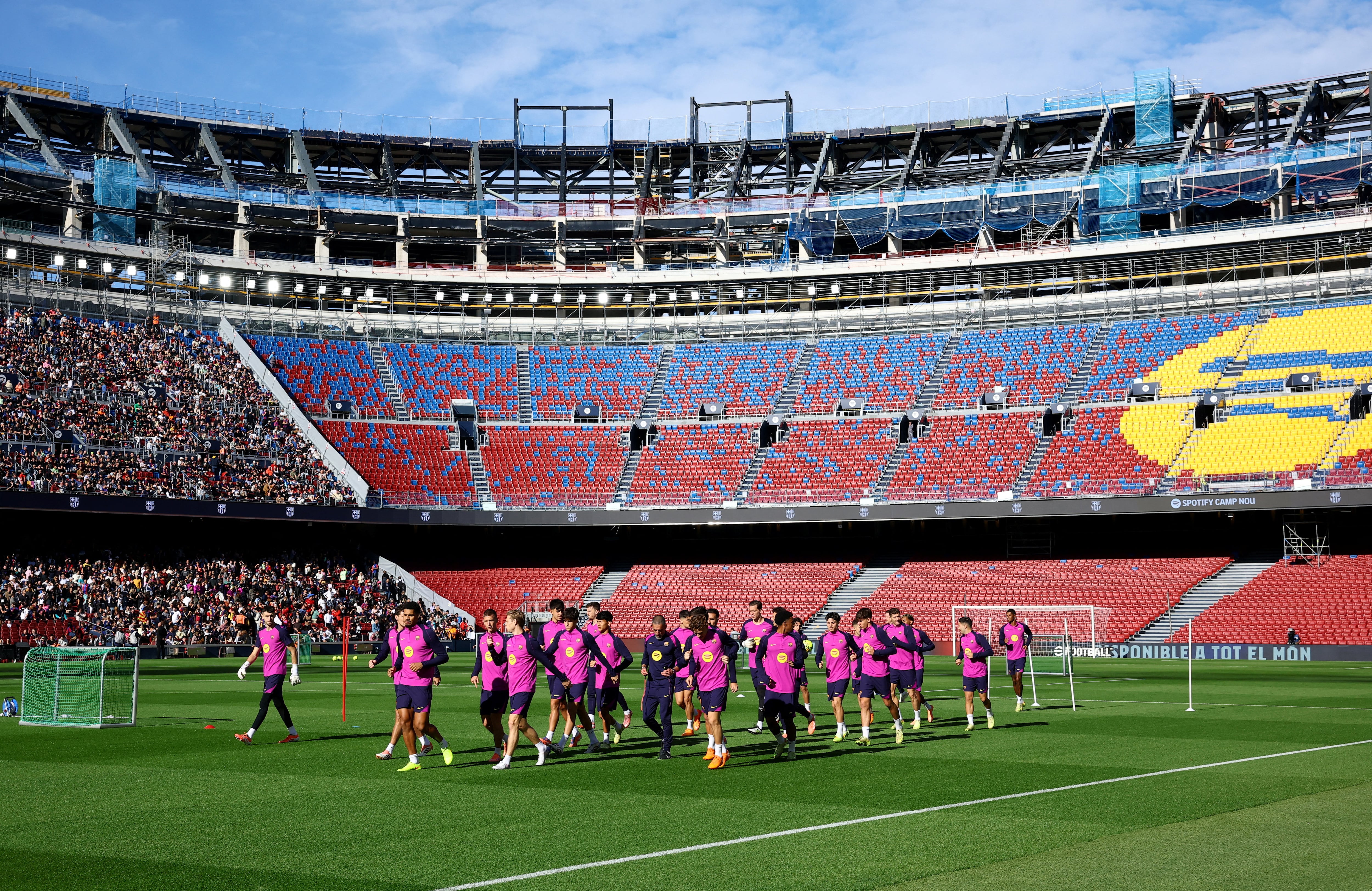 El retorno al Camp Nou: la urgencia económica de Laporta