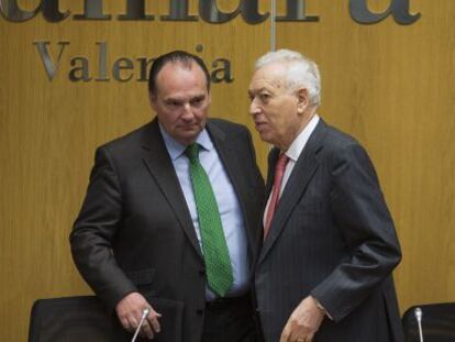 El presidente de las c&aacute;maras valencianas, Jos&eacute; Vicente Morata, con el ministro de Exteriores, Jos&eacute; Manuel Garc&iacute;a-Margallo.
