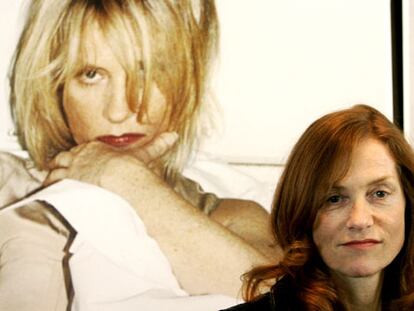 La actriz francesa Isabelle Huppert, durante la presentación hoy de una retrospectiva de su filmografía y de un libro de retratos.