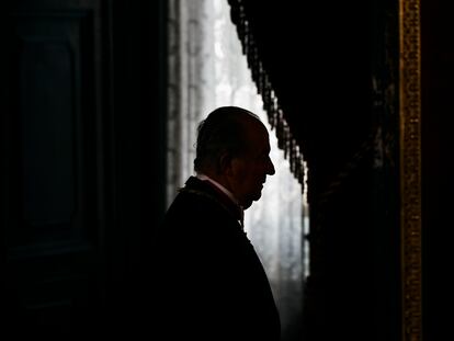 El rey Juan Carlos, en una imagen de archivo de junio de 2014 en el Palacio Real de Madrid.