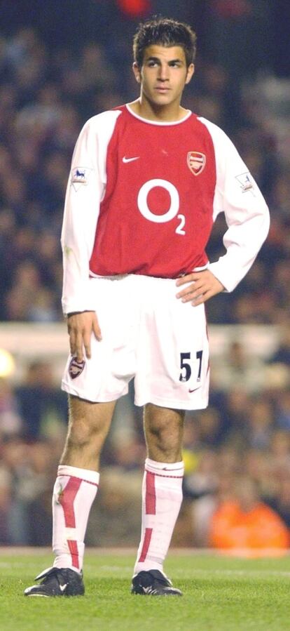 Cesc debutó en la Copa de la Liga de Inglaterra con el Arsenal frente al Rotherham en octubre de 2003, a los 16 años. Se convirtió, así, en el futbolista más joven en debutar con los 'gunners'.