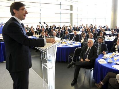 José Ignacio Goirigolzarri, durante su conferencia en la Universidad de Deusto.