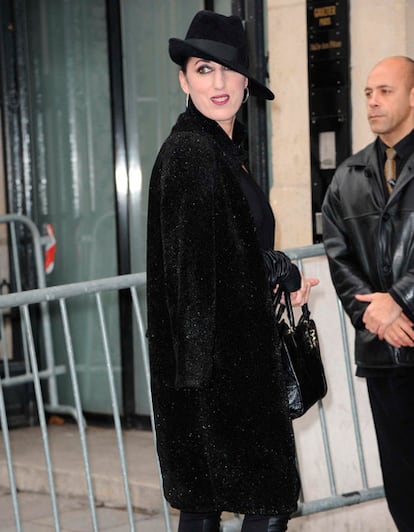 Rossy de Palma muy acertada para acudir al front row de Jean Paul Gaultier.