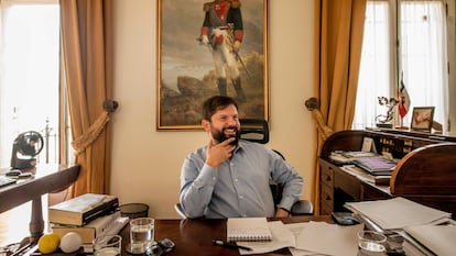 El presidente de Chile, Gabriel Boric, el sábado en su oficina en el Palacio de La Moneda.