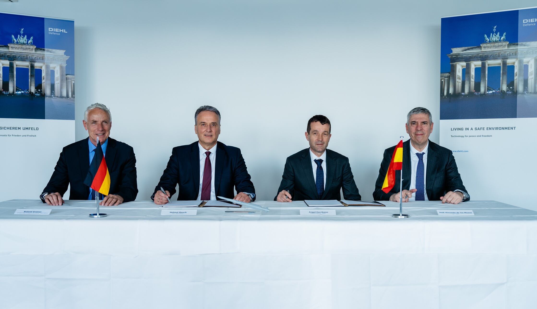 Indra y la alemana Diehl se alían para desarrollar un sistema de defensa aéreo de medio alcance para el Ejército de Tierra español