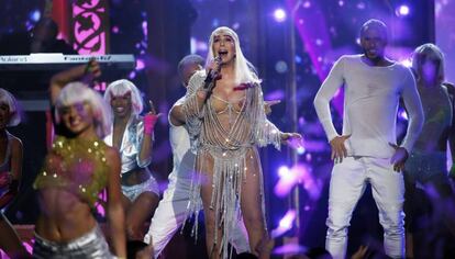 Cher, durante su actuación en los premios Billboard el pasado mayo.