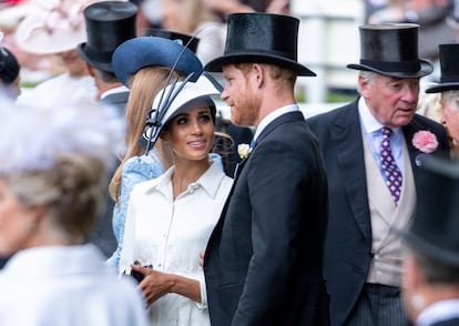 El Príncipe Harry, duque de Sussex y Meghan Markle, duquesa de Sussex, asisten a la primera jornada de la Royal Ascot 2019.