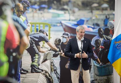 El presidente de Canarias, Fernando Clavijo, durante la rueda de prensa ofrecida tras la Conferencia Sectorial de Infancia en Tenerife.