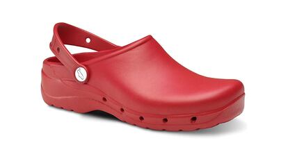 zuecos, zuecos mujer, zuecos sanitarios, zueco, zuecos crocs, con qué ropa usar zuecos, comprar zuecos, comprar zuecos mujer, enfermera zuecos, zuecos de madera, zuecos enfermero