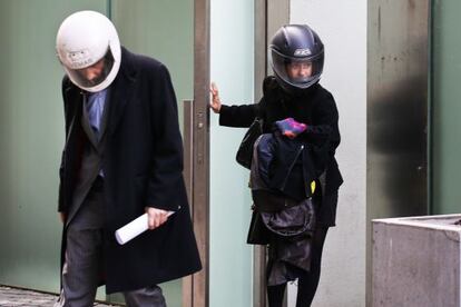 M&eacute;todo 3 detectives leaving a Barcelona court after testifying in the S&aacute;nchez-Camacho political espionage case. 