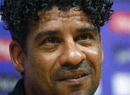 Frank Rijkaard, durante la rueda de prensa.