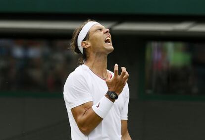 Nadal se lamenta durante el partido ante Darcis