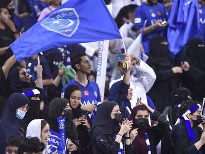 Aficionadas del Al Hilal, en el estadio saudí Rey Fahd el 9 de noviembre.