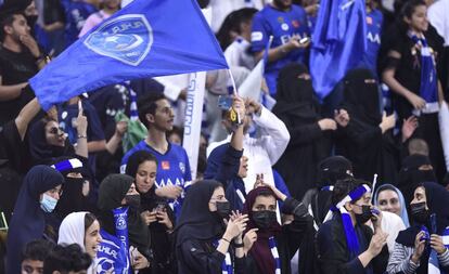 Aficionadas del Al Hilal, en el estadio saudí Rey Fahd el 9 de noviembre.