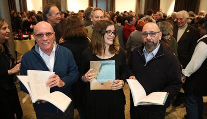 Fede Montagut, Marina Fancelli i Walter Oppenheimer, en la presentació del llibre.