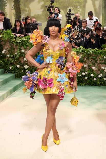 Nicki Minaj, con un diseño con flores en tres dimensiones de la última colección de Marni.