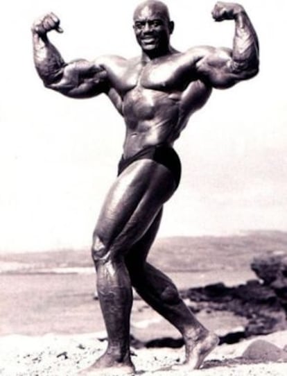 El culturista cubano Sergio Oliva. 