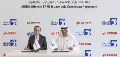 Pedro Miró, vicepresidente y consejero delegado de Cepsa y Ahmed Al Jaber, consejero delegado de Adnoc.