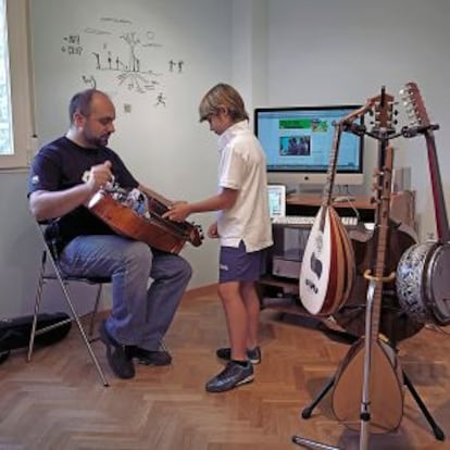 Javier Monteagudo (Madrid, 1975), profesor de música en el CEIP Manuel Bartolomé Cossío de Madrid.
