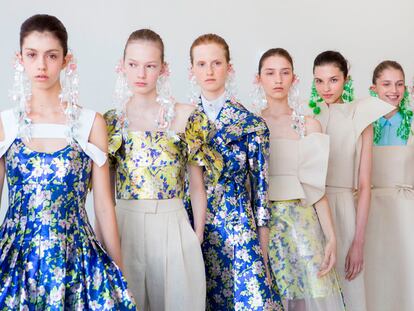 Los pendientes XXL de Delpozo en el desfile más bonito de Nueva York