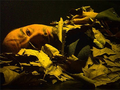 El actor Alberto Huici, en un momento de la obra 'Helado', de Caryl Churchill.