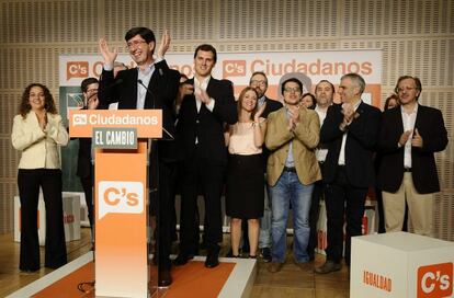 El candidato de Ciudadanos a la Presidencia de la Junta de Andalucia, Juan Marín, acompañado por el lider nacional, Albert Rivera.