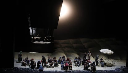 Un momento de un ensayo de 'El holandés errante', el miércoles en el Teatro Real de Madrid.