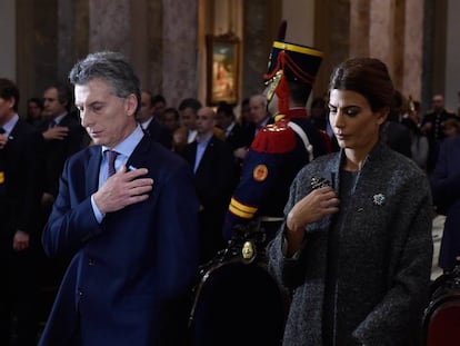 Mauricio Macri junto a su mujer, Juliana Awada, en la catedral porteña.
