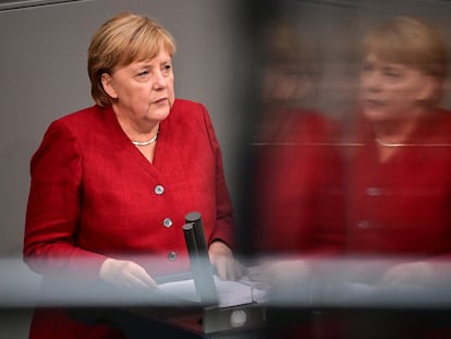 La canciller Angela Merkel, durante su intervención sobre Afganistán este miércoles en el Bundestag.