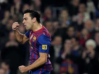 Xavi celebra su gol al Betis el domingo.