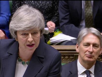 La primera ministra británica, Theresa May, durante su comparecencia este miércoles en la Cámara de los Comunes.