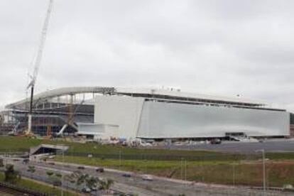 Vista general del exterior del estadio Arena Corinthians, también conocido como Itaquerão, en Sao Paulo. Este estadio, que será la sede inaugural del Mundial de Fútbol Brasil 2014, fue entregado hoy por la constructora Odebrecht.