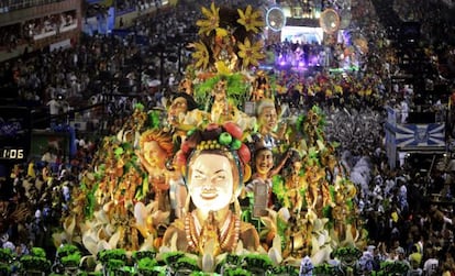 Desfile de la escuela Beija-Flor, patrocinada por Obiang en R&iacute;o. 