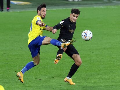 Coutinho, en el partido ante el Cádiz en el Carranza.