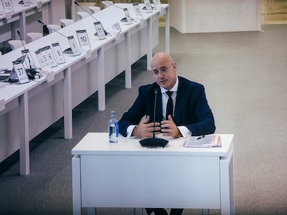 Christopher Carr, jefe de Seguridad de la Agencia Ferroviaria Europea, durante su declaración en el juicio del Alvia, este jueves en Santiago.