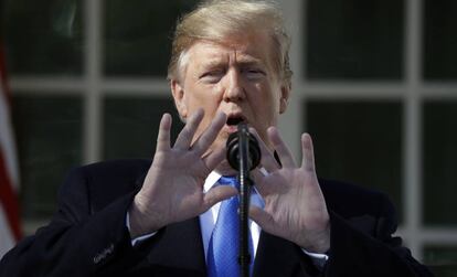 Trump no anúncio em que declarou emergência nacional.